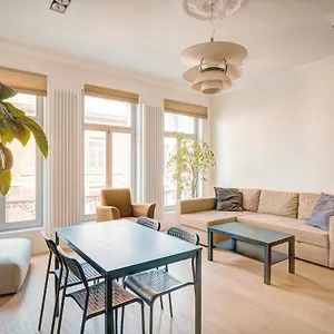 The Bright Stone Lodge. Heart Of Apartment Antwerpen